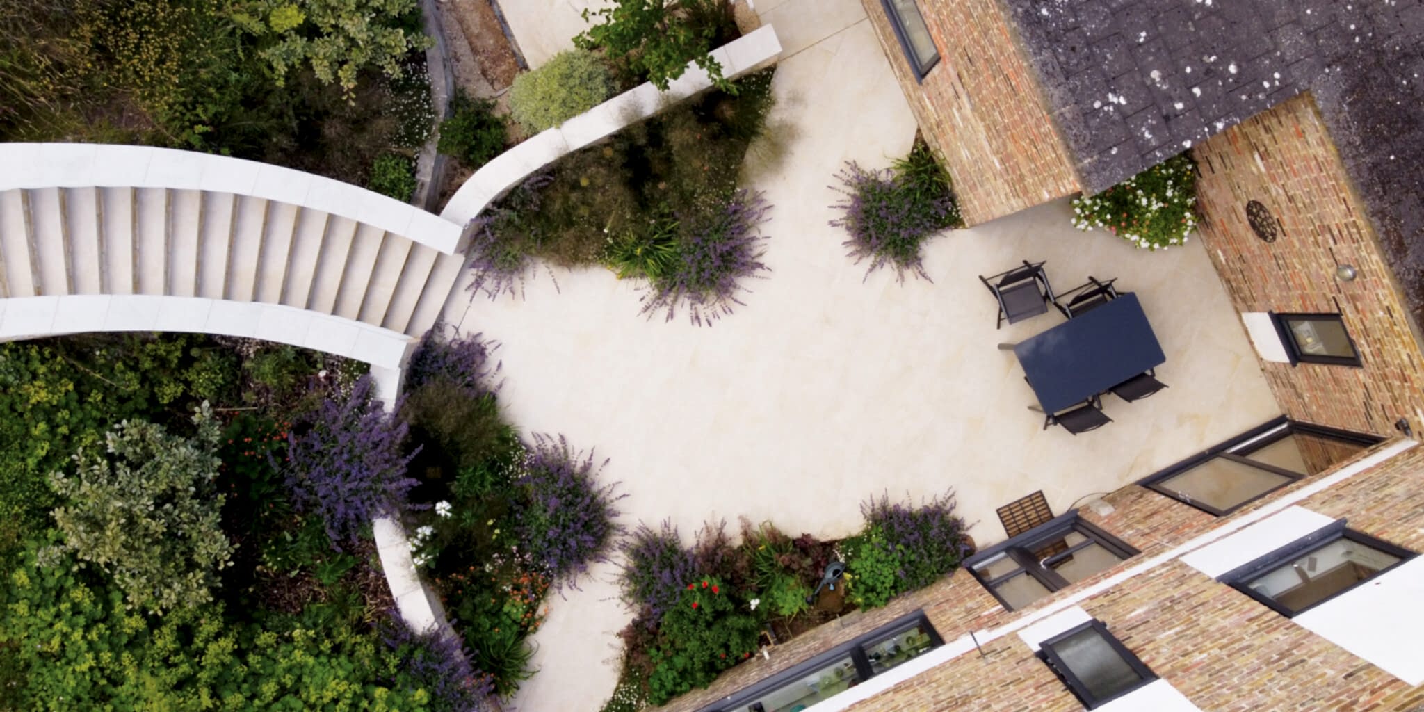Curves And Movement In Landscape Design Doug Holloway